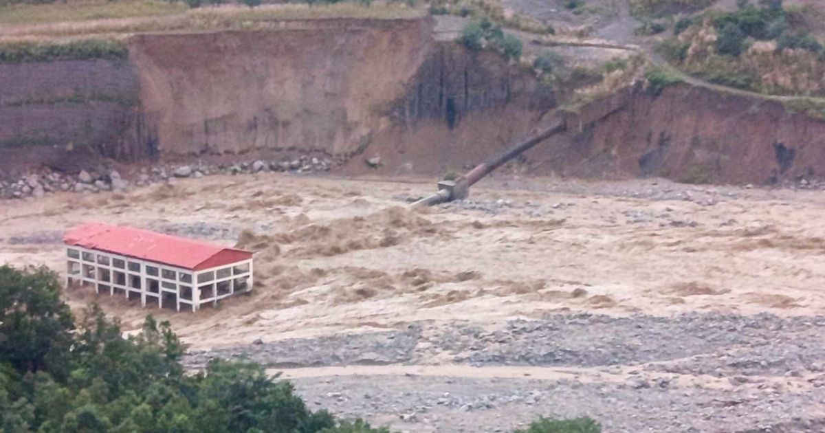 बाढीका कारण १६ वटा जलविद्युत आयोजनामा क्षति