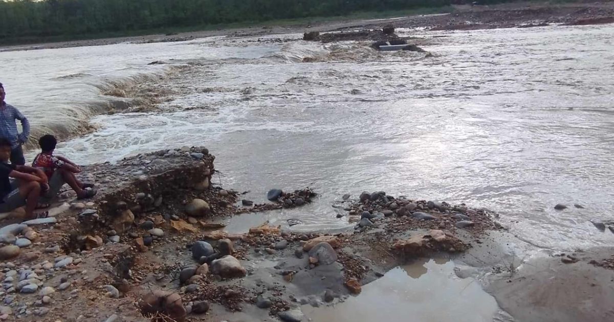 देशका ५ मुख्य राजमार्ग अवरुद्ध, ३ राजमार्ग एकतर्फी सञ्चालनमा