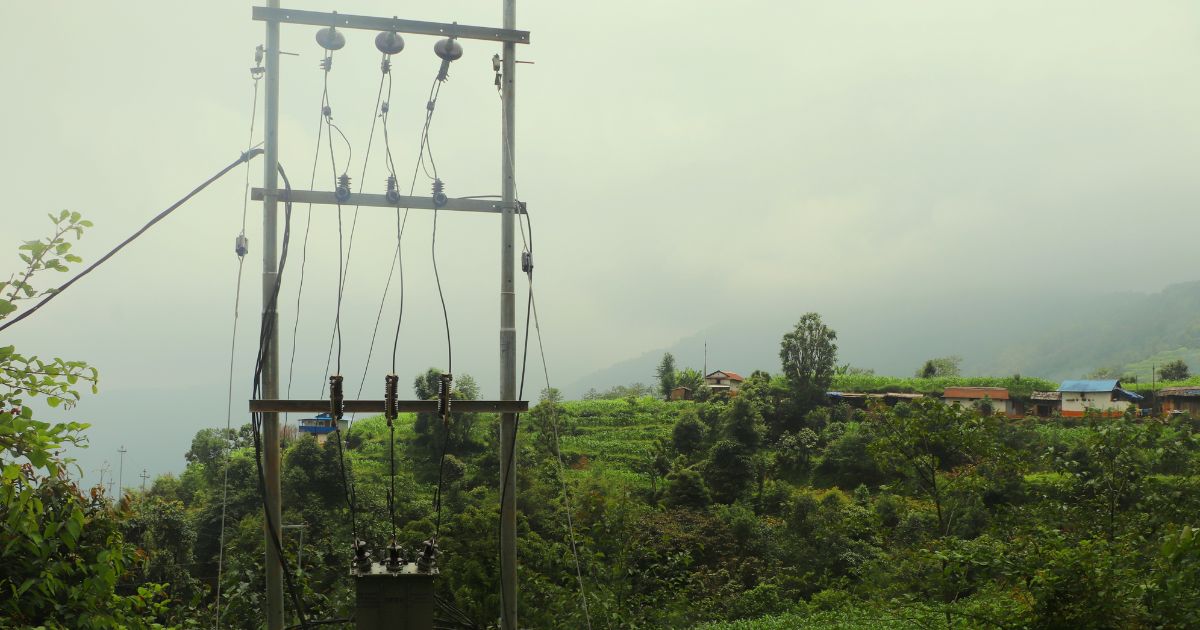 वर्षौंको टुकी जीवन अन्त्य : भोजपुरको विकट साम्पाङमा विद्युत सेवा विस्तार, ९ सय ४१ घरमा उज्यालो