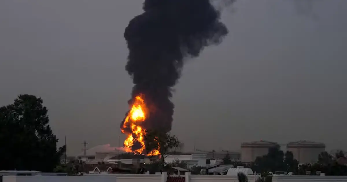 स्ट्रेट अफ होर्मुजमा अवरोध र अबुधाबीका खानीमा मिसाइल प्रहार, तेलको मूल्य प्रति ब्यारेल १०० डलर नाघ्यो