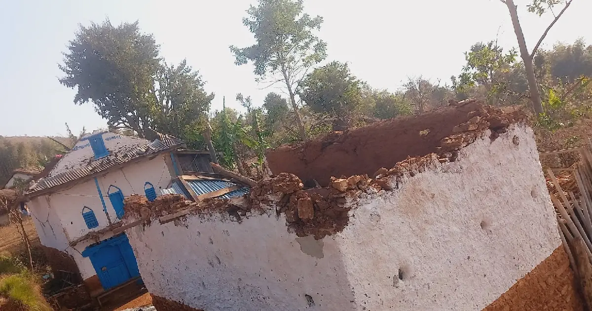 पौवादुङ गाउँपालिकाद्वारा हावाहुरी पीडित परिवारलाई  २० हजार राहत दिने