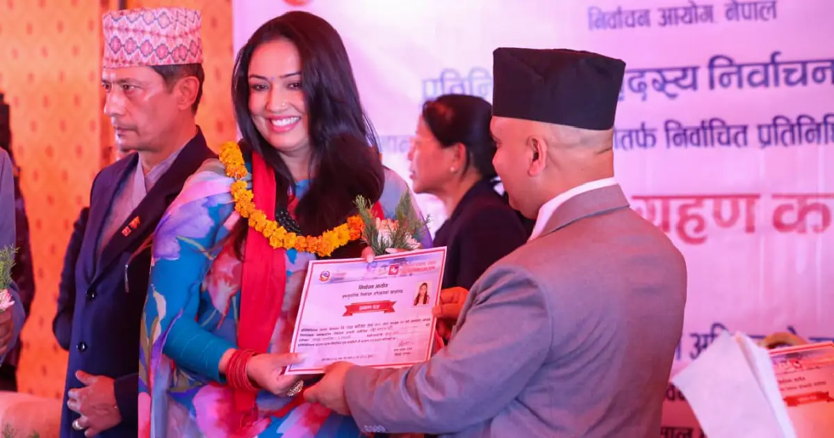 प्रतिनिधिसभा समानुपातिकतर्फका सांसदले पाए प्रमाणपत्र, आयोगद्वारा भव्य स्वागत