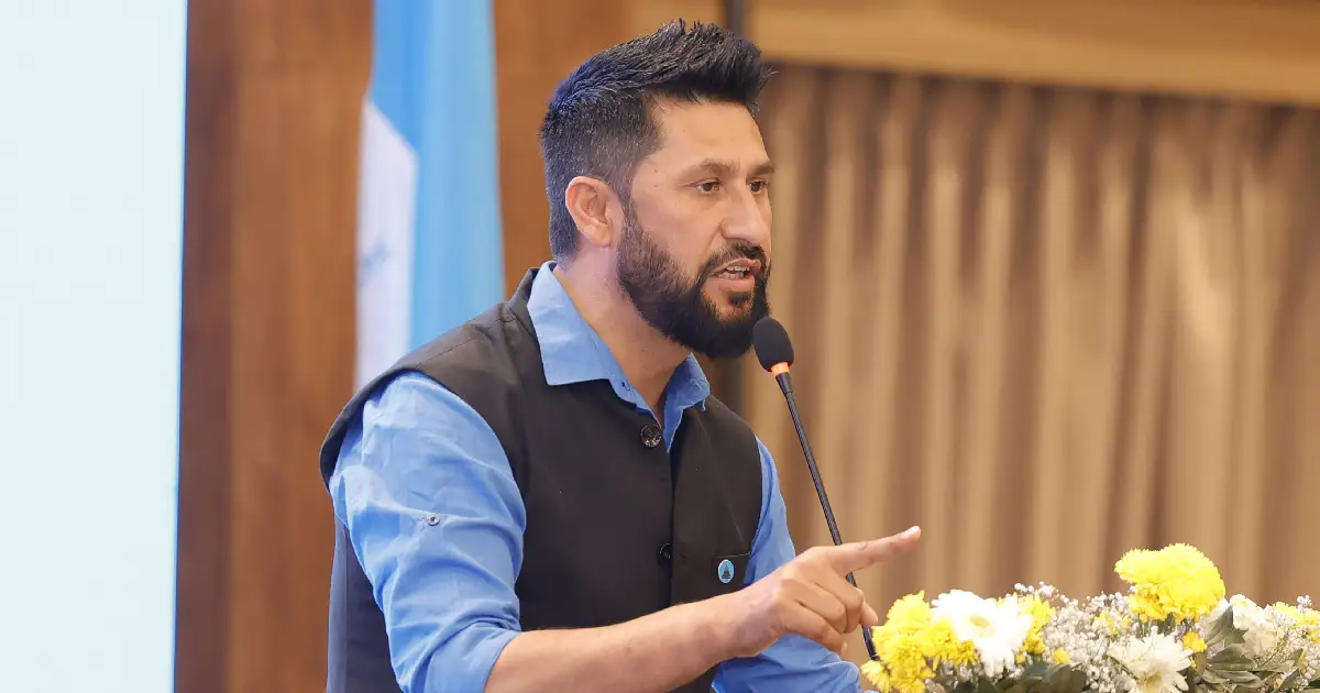 जनताले ३६ वर्ष कुर्दैनन्, ३६ महिनामै परिणाम दिनुपर्छ : सभापति लामिछाने