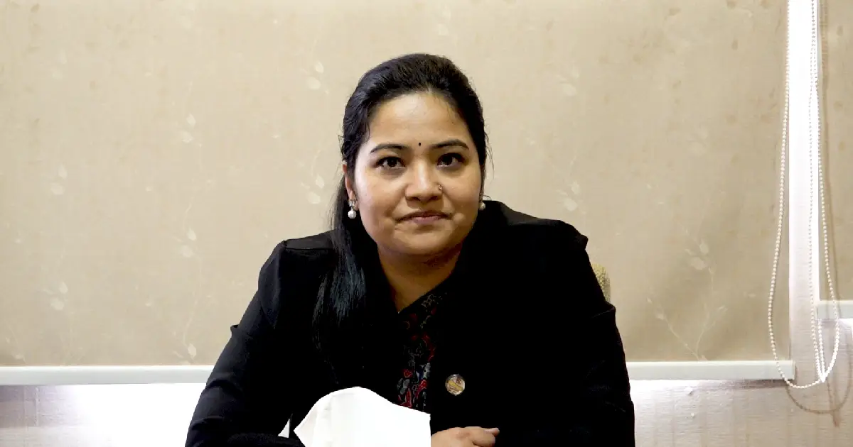 सरकारले बर्दियाबाट सुरु गर्यो लालपुर्जा वितरण, देशभर विस्तार गरिने मन्त्री रावलको घोषणा