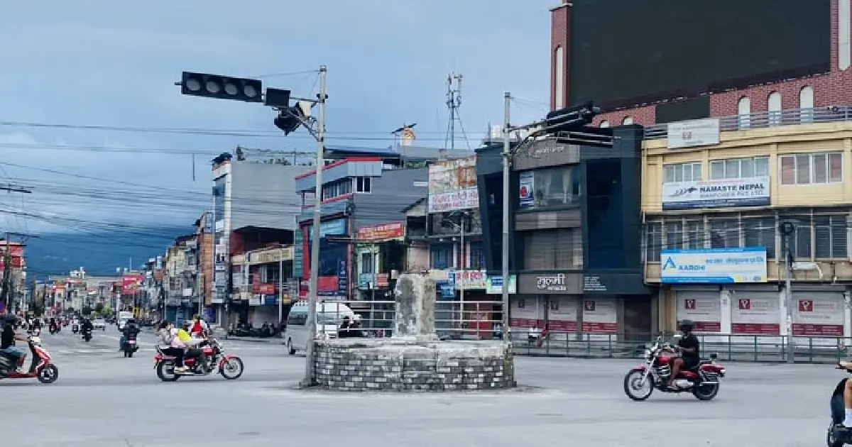 पोखरा महानगरले सरकारी जग्गाका अतिक्रमित संरचना हटाएपछि पृथ्वीचोक-नयाँबजार सडक फराकिलो, दुई लेन बनाइने