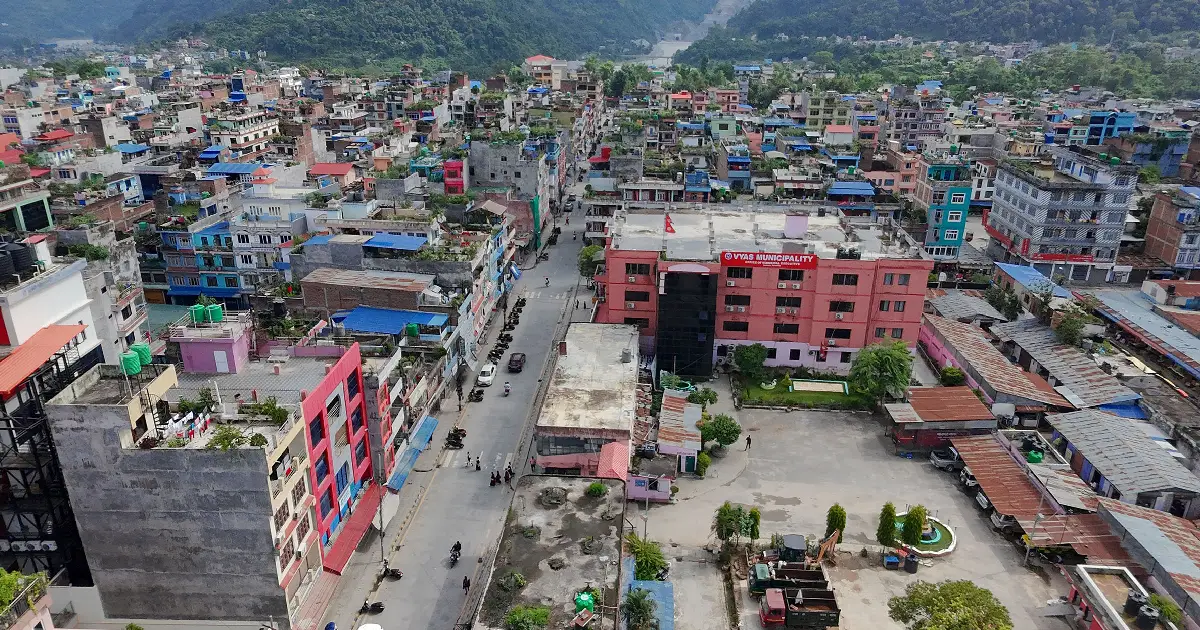 पूर्वाधार विकासमा आक्रामक बन्दै व्यास नगरपालिका, स्मार्ट लाइटदेखि सडक वर्गीकरण र वृक्षरोपणसम्मका योजना