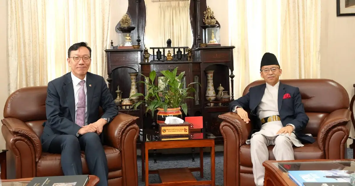 नेपालका लागि कोरियाली राजदूत तेयोङ पार्कद्वारा परराष्ट्र सचिवसँग बिदाइ भेट