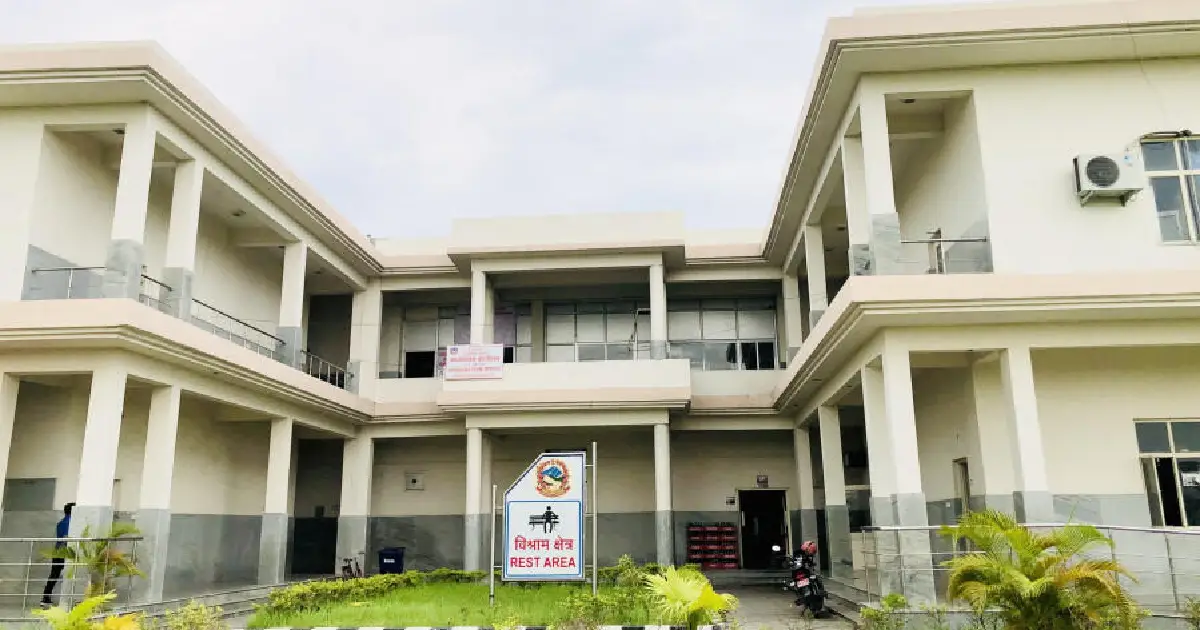 विराटनगर नाकाबाट तेस्रो मुलुकका २१० पर्यटक भित्रिए