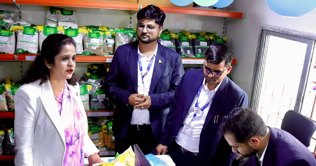 सिंहदरबारभित्रै खुल्यो सुलभ मूल्यको खाद्य बिक्री कक्ष, मन्त्री गौरीकुमारी यादवद्वारा उद्घाटन