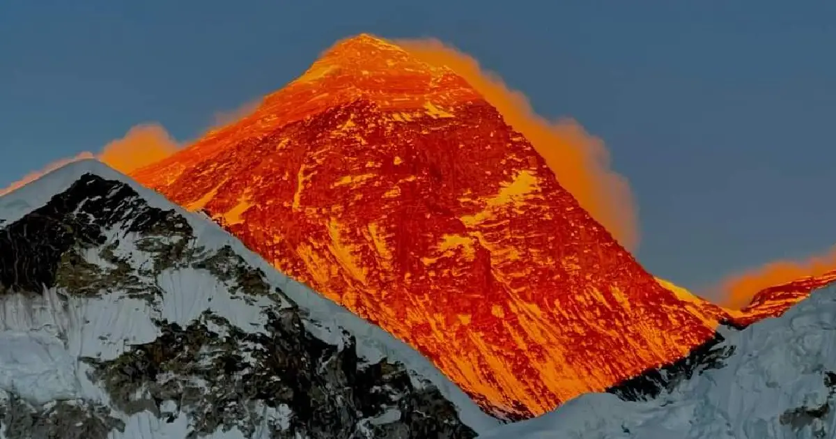 पर्वतीय पर्यटनले खोल्दैछ अर्थतन्त्रको नयाँ ढोका, २०२५ मा १ लाख ६५ हजारभन्दा बढी पर्यटक हिमालतर्फ