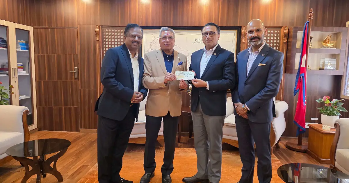 भोटेकोशी बाढीपीडितका लागि नेपाल लाइफको २ करोड ५१ लाख सहयोग, प्रधानमन्त्री कोषमा रकम हस्तान्तरण