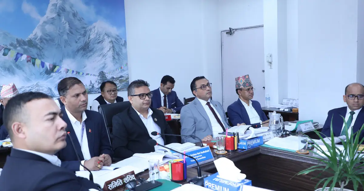 राष्ट्र बैंकमा तीन जना डेपुटी गभर्नर आवश्यक छैन : अर्थमन्त्री
