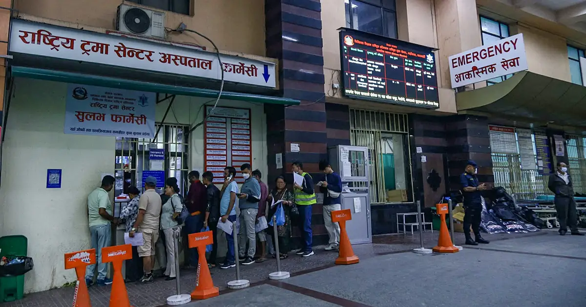 भोटेकोशी बाढीका घाइतेमध्ये ट्रमा सेन्टरमा उपचाररत ३३ जना डिस्चार्ज, १५ को उपचार जारी