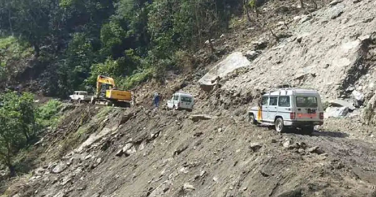 बेँसीसहर-चामे सडक सञ्चालन गर्न १० दिन लाग्ने अनुमान