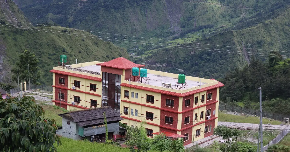 धवलागिरि गाउँपालिकाको नयाँ प्रशासकीय भवन निर्माण अन्तिम चरणमा, छिट्टै सेवा सञ्चालनको तयारी