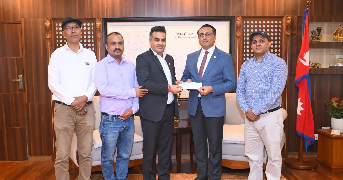 भोटेकोसी बाढीपीडितको राहतका लागि एसटीसी ग्रुप र भेरोकको ५० लाख १ हजार सहयोग