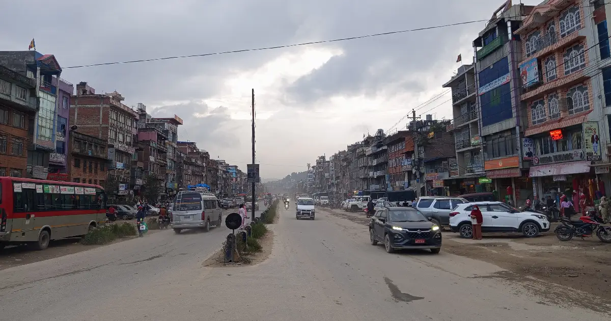 बजेट अभाव र संरचनागत ढिलाइले रोकियो सूर्यविनायक-धुलिखेल सडक, तीन वर्षमा ६१ प्रतिशत मात्र प्रगति