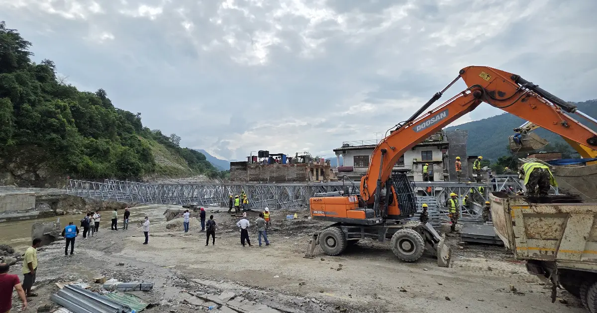नेपाली सेनाद्वारा ताँदी नदीमा बेलीब्रिज जडानको काम तीव्र