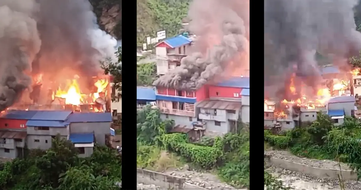 ताप्लेजुङको दोभान बजारमा फेरि भीषण आगलागी