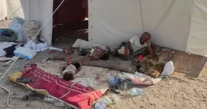 यमनमा गहिरिँदो मानवीय संकट, असुरक्षाका कारण १ लाख ३० हजारभन्दा बढी मानिस विस्थापित