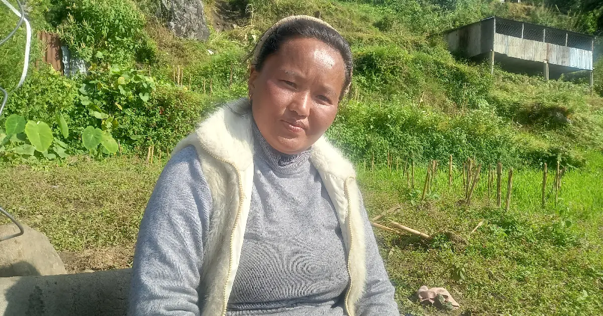 बाढीमा श्रीमान् बेपत्ता भएपछि श्रीमती र दुई सन्तानको बिचल्ली