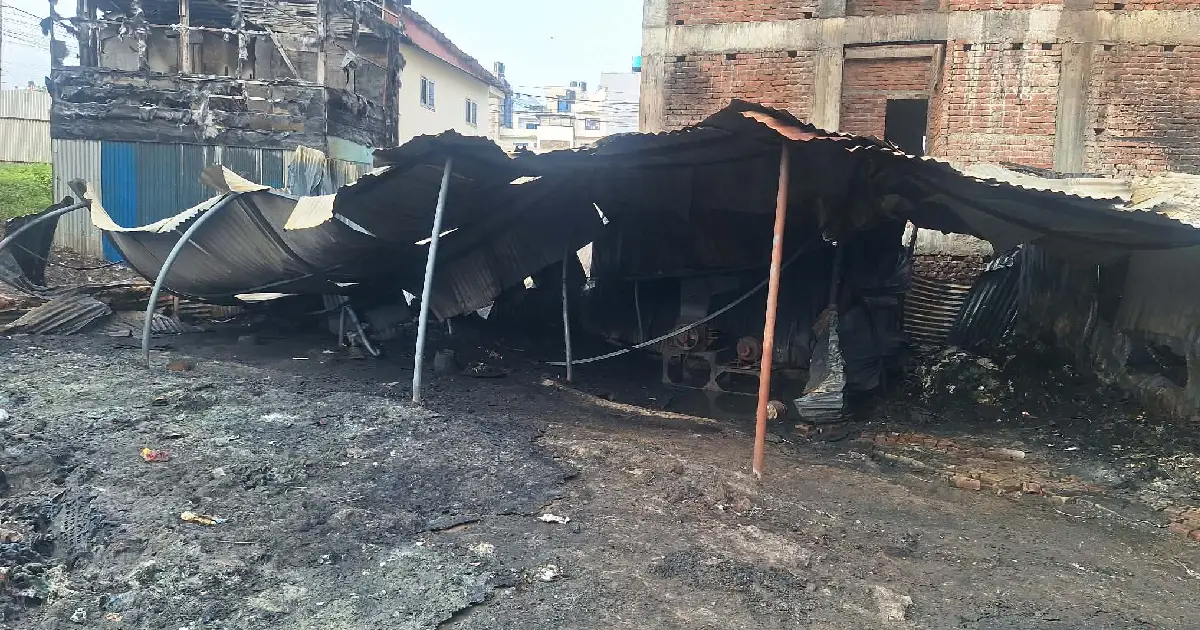 भक्तपुरको जगातीस्थित प्लास्टिक दाना कारखानामा आगलागी, करिब ४० लाखभन्दा बढीको क्षति