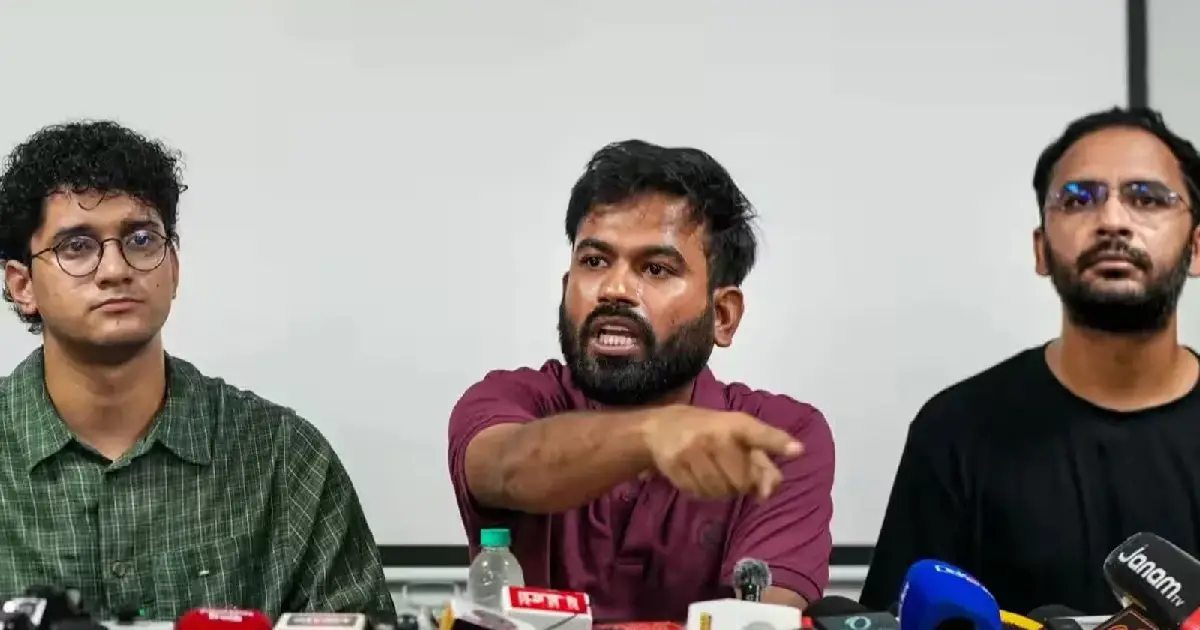 भारतमा ‘कक्रोच’ आन्दोलनका संस्थापक अभिजीत दिप्केसहित तीन नेता रिहा, आन्दोलन जारी राख्ने घोषणा