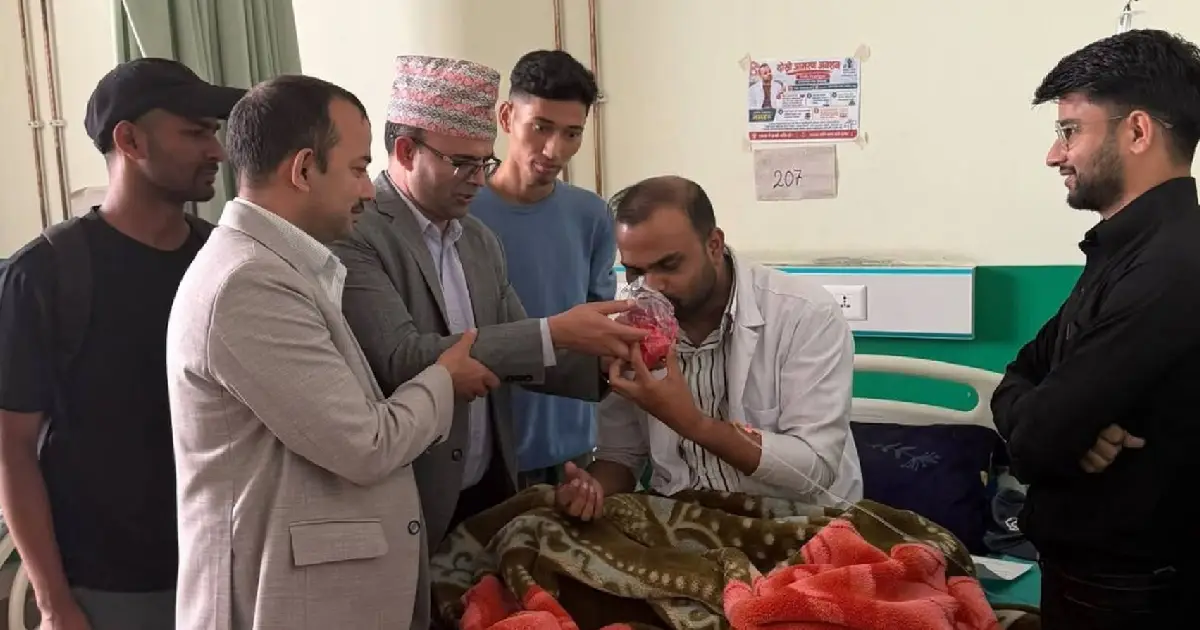 इन्टर्न चिकित्सकको स्टाइपेन्ड माग आयोगको बैठकमा लैजाने सहमति, हरिजनद्वारा अनशन स्थगित