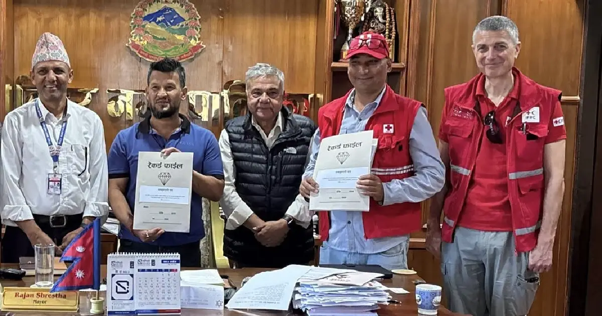 भोटेकोशी बाढी प्रभावितका लागि विदुर नगरपालिका र रेडक्रसबीच सहकार्य